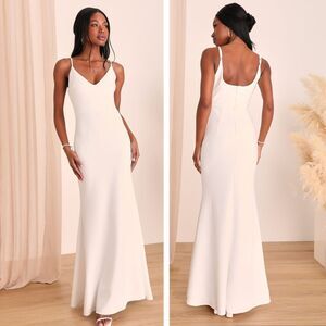 Lulus Infinite Glory White Maxi Dress Size Medium Minimalist Sleeveless V Neck